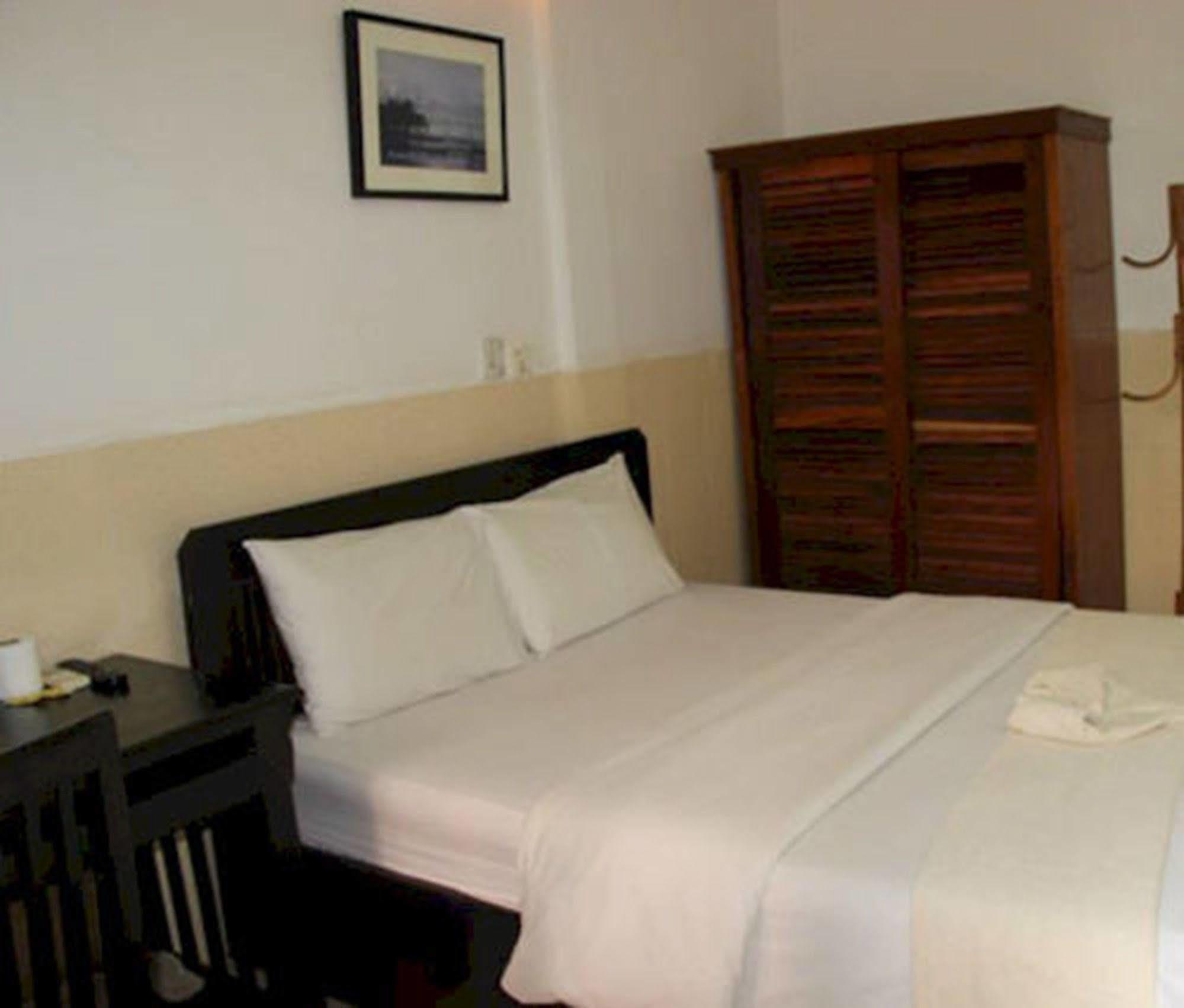 Jasmine Family Hostel Siem Reap Extérieur photo