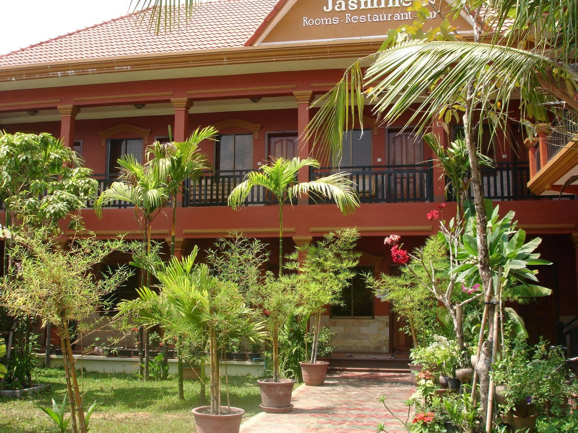 Jasmine Family Hostel Siem Reap Extérieur photo